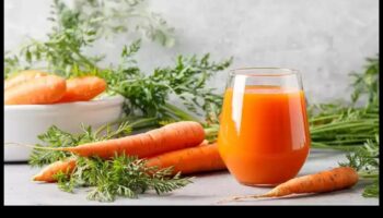 Rīta starojums: malkojot dinamiskas un tīras burkānu-apelsīnu sulas